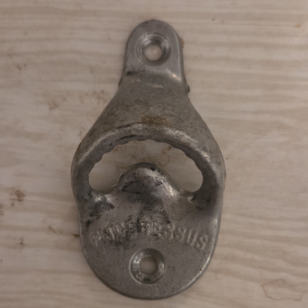 Progressus Wall-Mounted Bottle Opener Metal Silver Wall Mount Bar Kitchen Tool