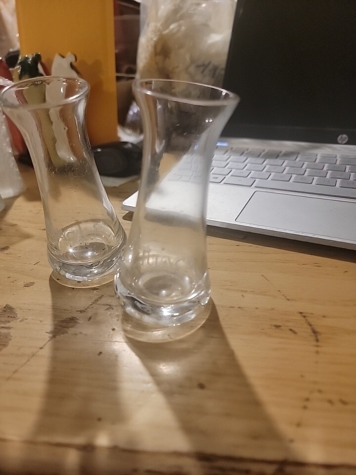 Roly Poly 6 Shot Glass (235)