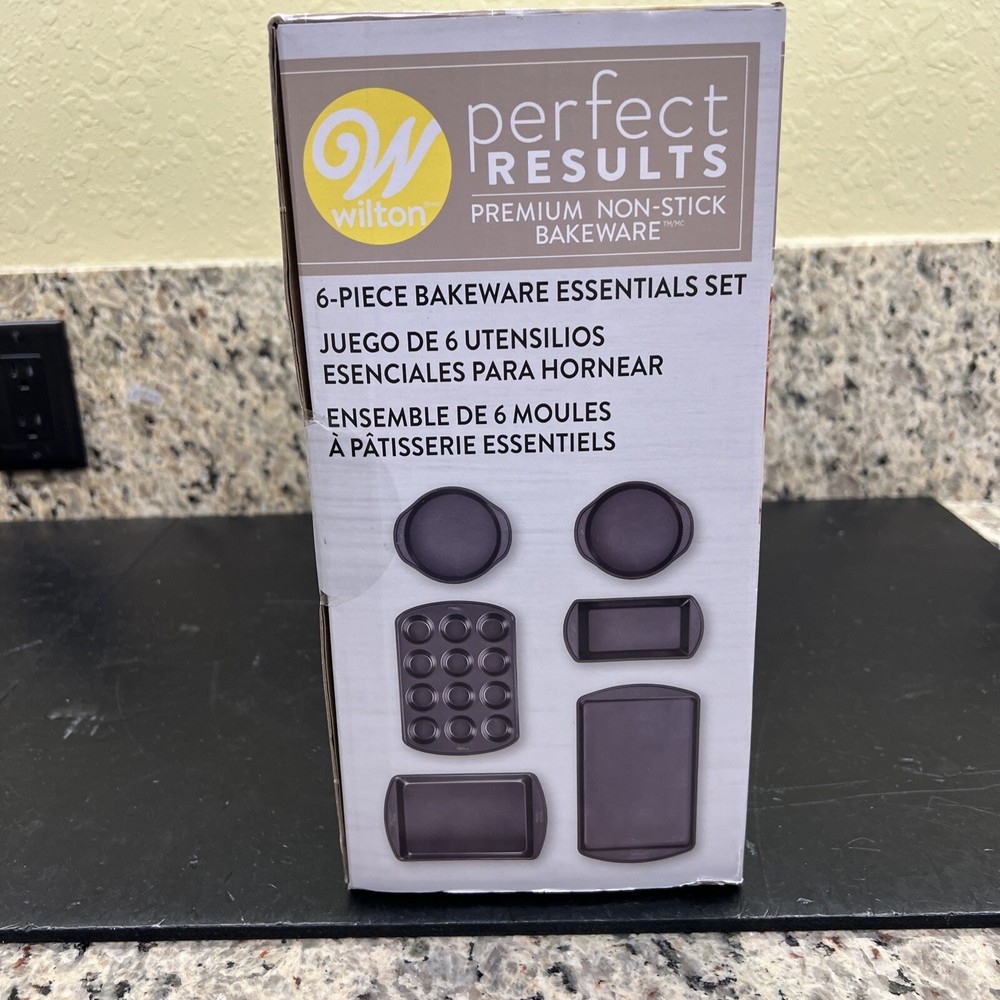 Wilton 6 Piece Perfect Results Bakeware Essentials Nonstick Bakeware Set