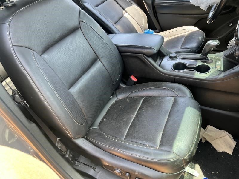 Stabilizer Bar Front Fits 17-24 XT5 104596497