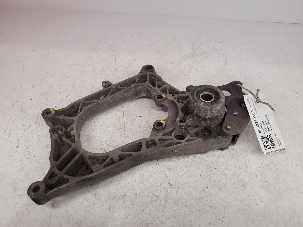 2011 PIAGGIO MP3 300 EXHAUST BRACKET