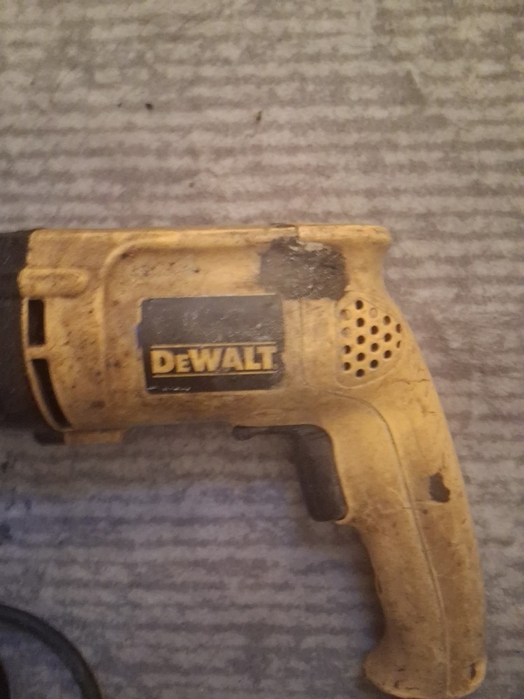 DEWALT DW235G 1/2" Variable Speed Corded Drill - Yellow
