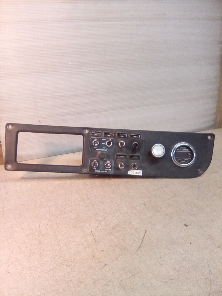 2002 Peterbilt 378 Switch Panel