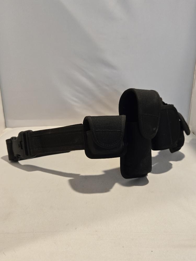 Medium - BLACKHAWK Ergonomic Padded Duty Belt #L15l