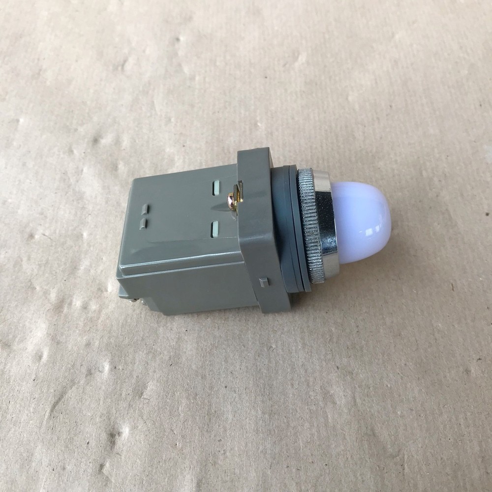 IDEC APN118W CONTROL UNIT PILOT LIGHT