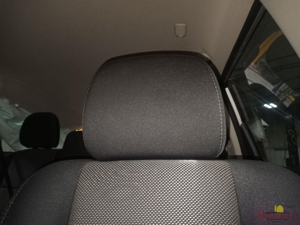 2017 Nissan Pathfinder Driver Front Headrest Only Black Cloth