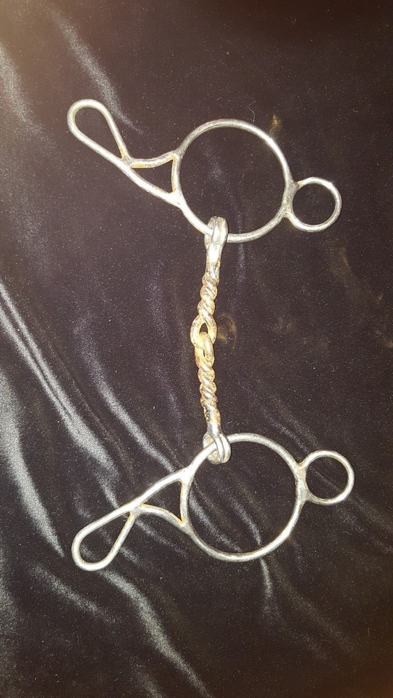 Wonder Bit Med Twist Snaffle