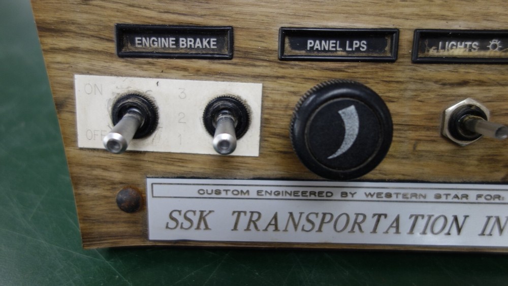 Western Star 4800 4900 Custom Switch and Vent Panel