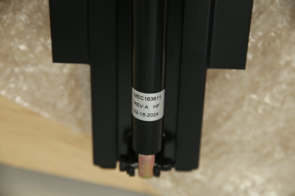 NEW Quantum Manual Quick-Adjust Elevating Legrest for Power Chairs MEC2001948