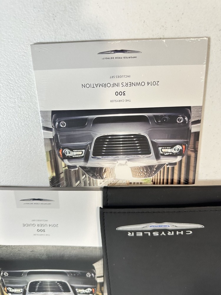 2014 Chrysler 300 Owner's Manual Set