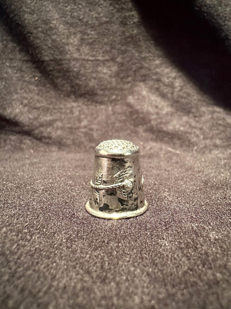 Vintage .925 Sterling Silver Floral Embossed Thimble