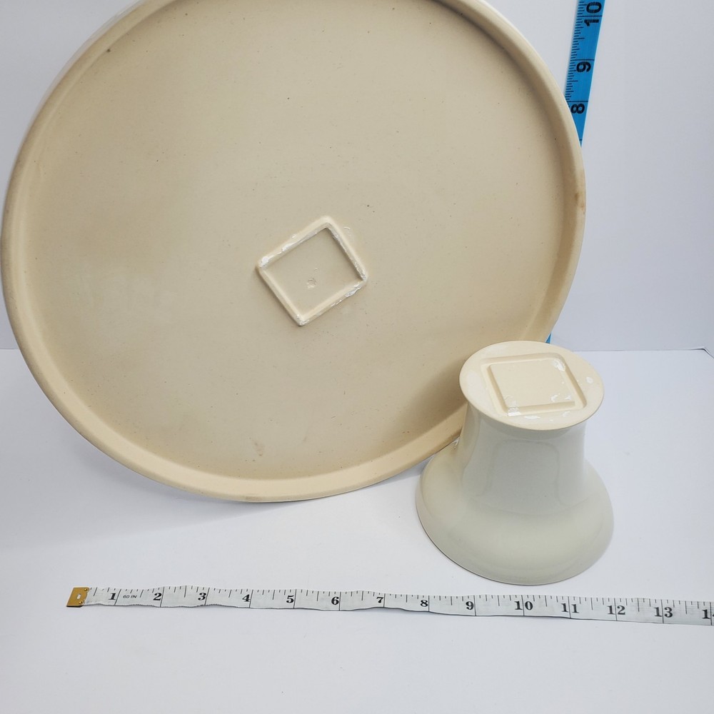 Nora Fleming, pearl dot 12 inch cake stand￼