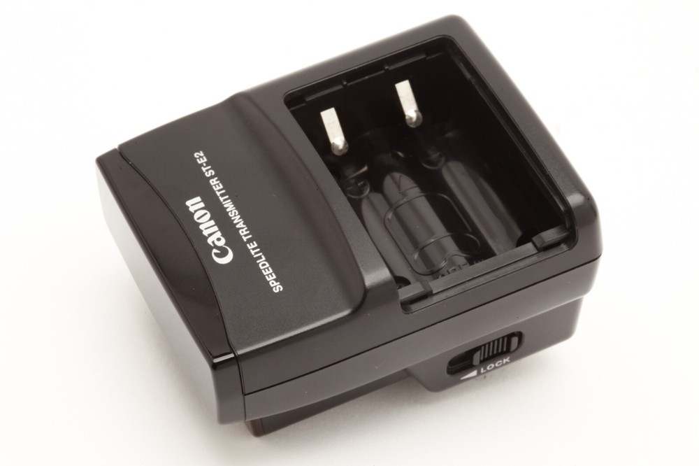 Canon ST-E2 IR Speedlite Transmitter with Case #48122