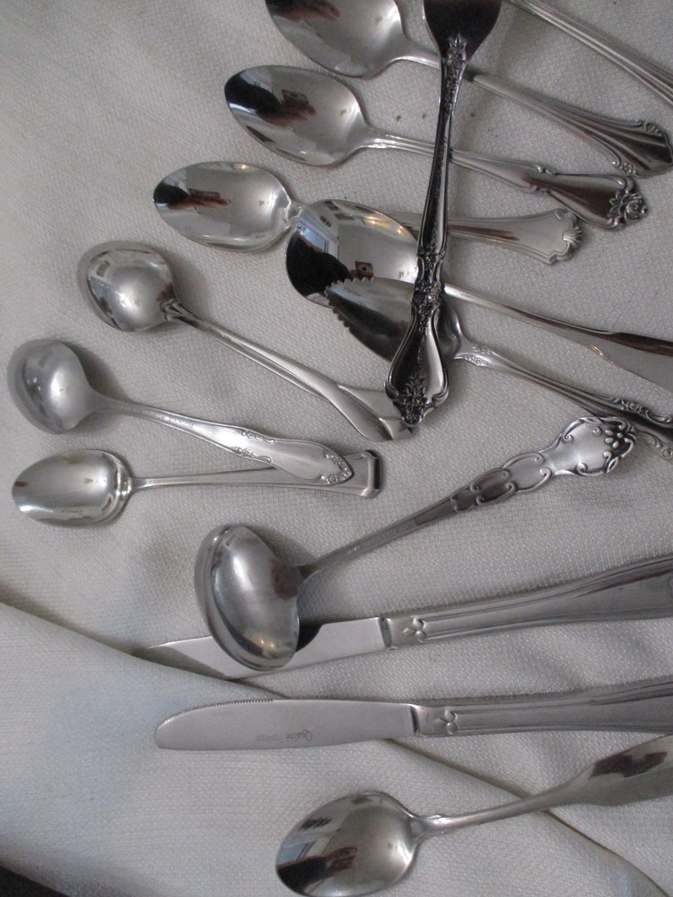 Lot Silverware vintage ? various patterns replacement knife spoon