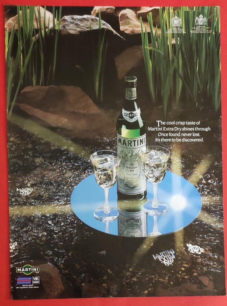 MARTINI Extra Dry Alcoholic Beverage Press Advertising