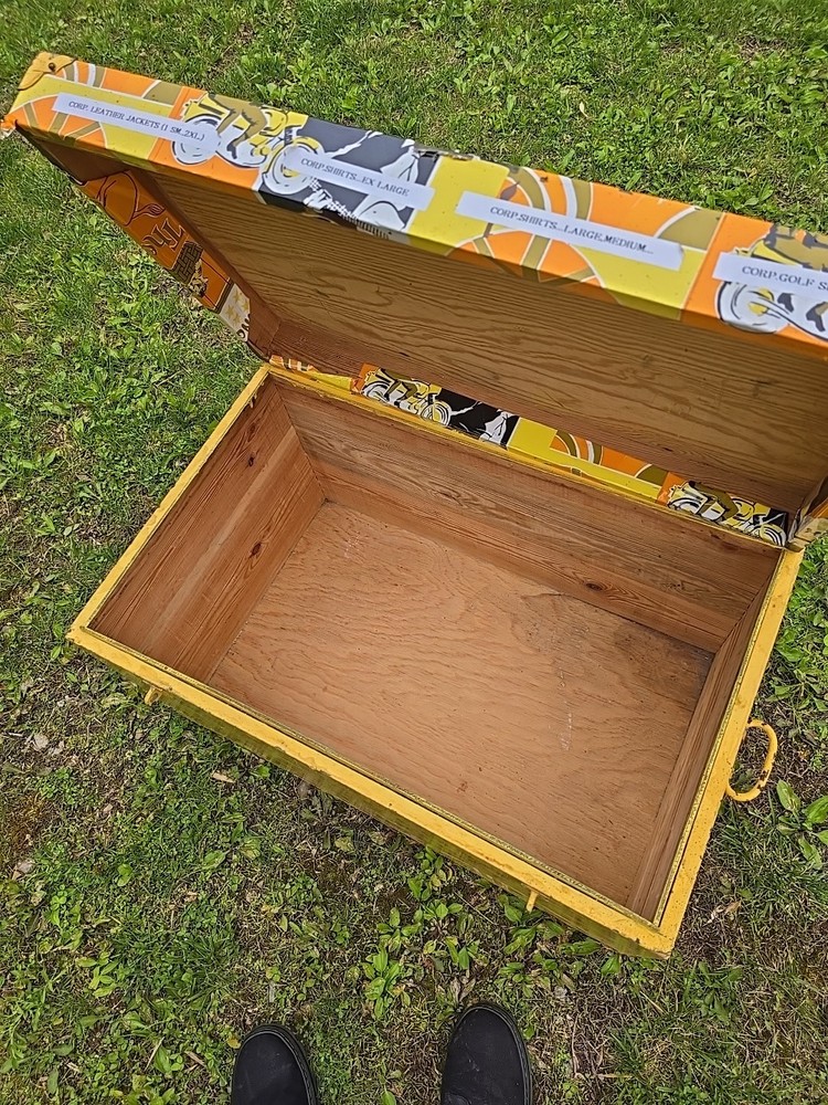 Incredible Retro Trunk