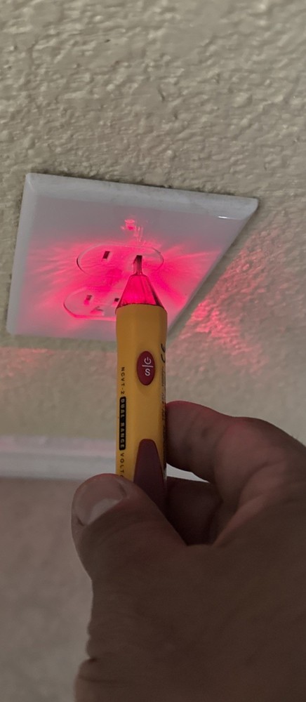 Klein Tools Dual-Range Voltage Tester NCVT-2 Works 100%