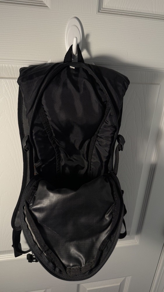 Vintage Camelbak M.U.L.E. Hydration Pack grey Black no bladder