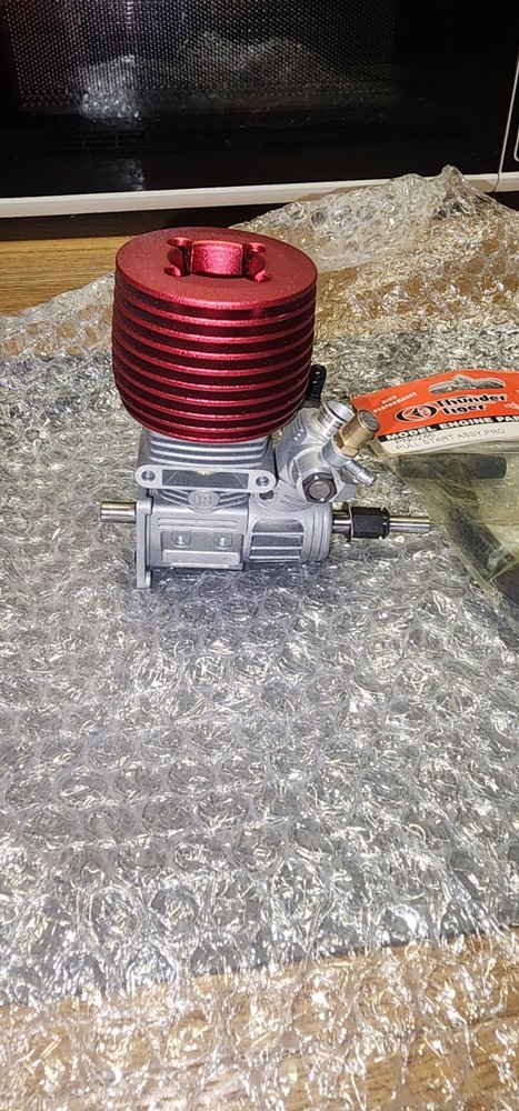 THUNDER TIGER PRO 18 BKP,PULL START KIT, NEW IN BOX, POWERFUL VINTAGE ENGINE