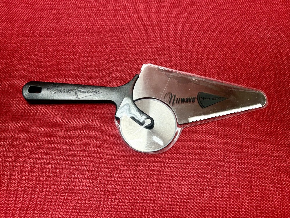 Brand New Unused Nuwave Pizza Server