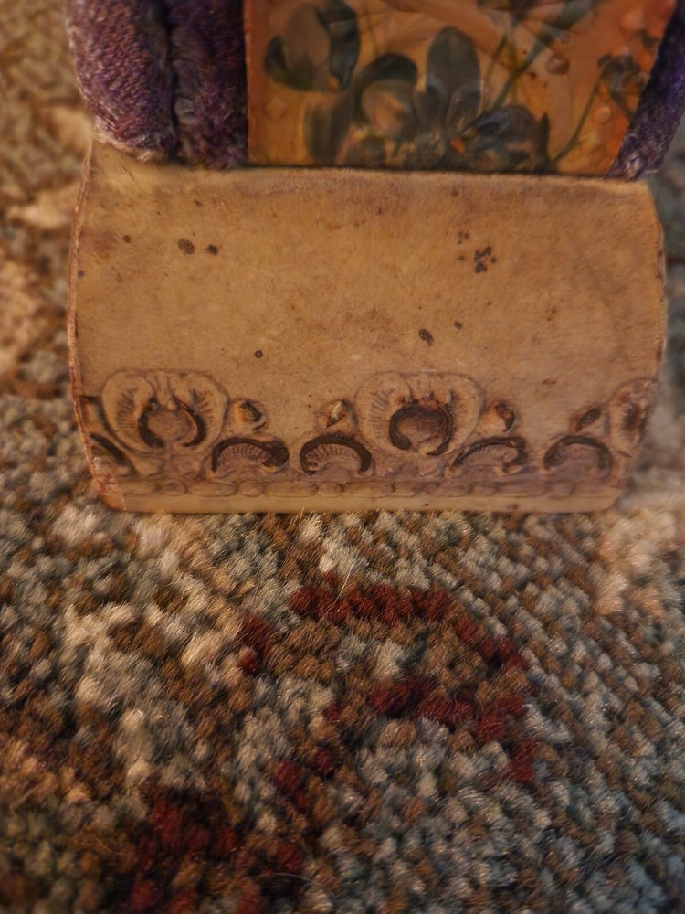 Vintage Celluloid/Felt Vanity Box With Accessories!
