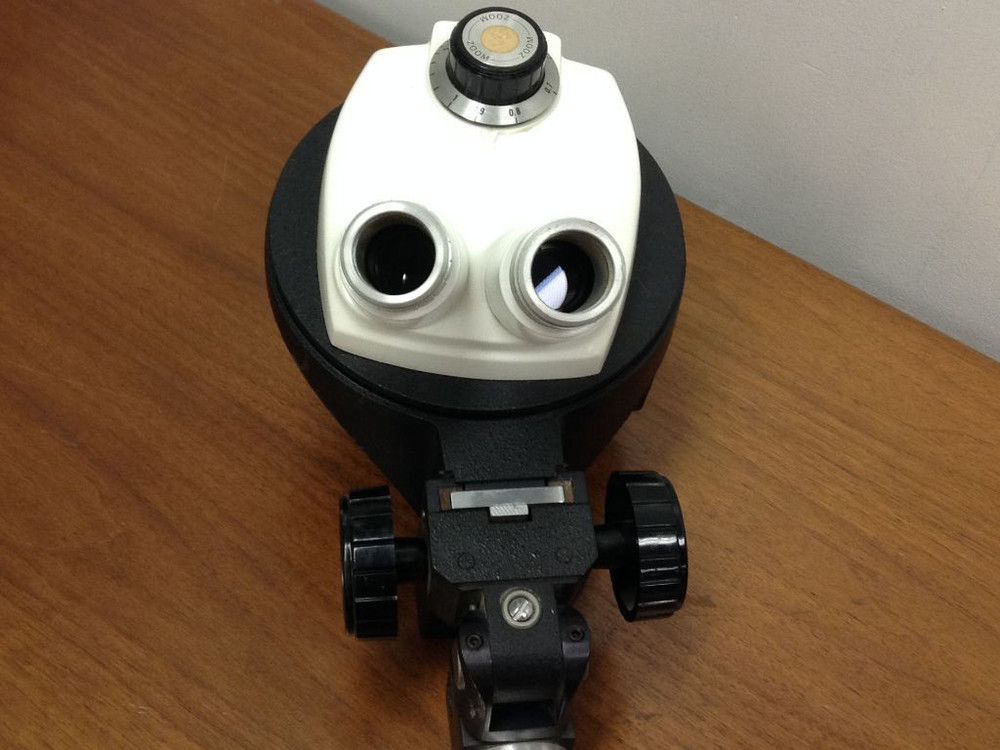 BAUSCH & LOMB - StereoZoom 4, Microscope - Zoom Range 0.7X - 3.0X