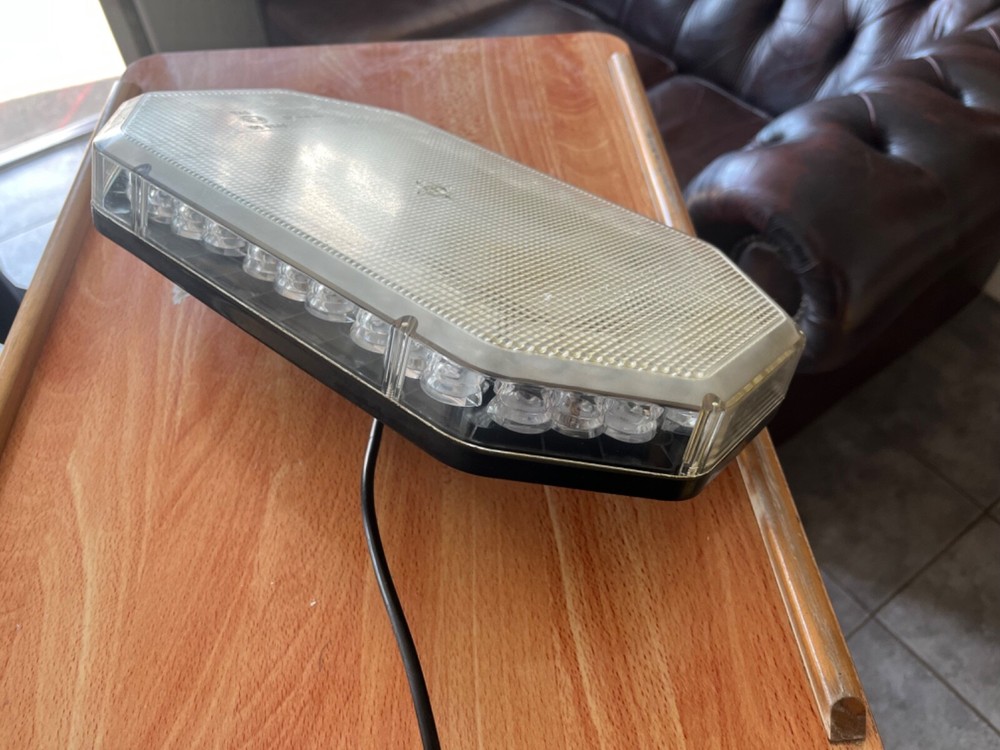 ELECTRAQUIP LED BOLT ON LIGHTBAR BEACON