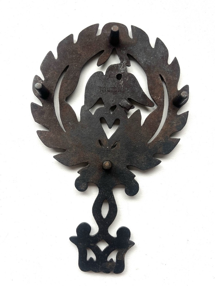 Wilton Cast Iron Trivet Eagle On Heart Footed