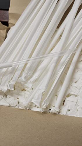 500Pack Individually Wrapped Drinking Straws Disposable Plastic Straws for Party