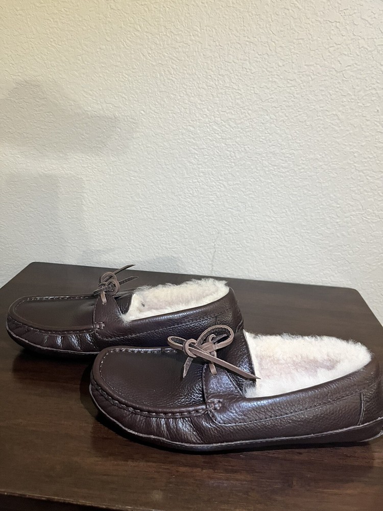 uggs slippers size 8