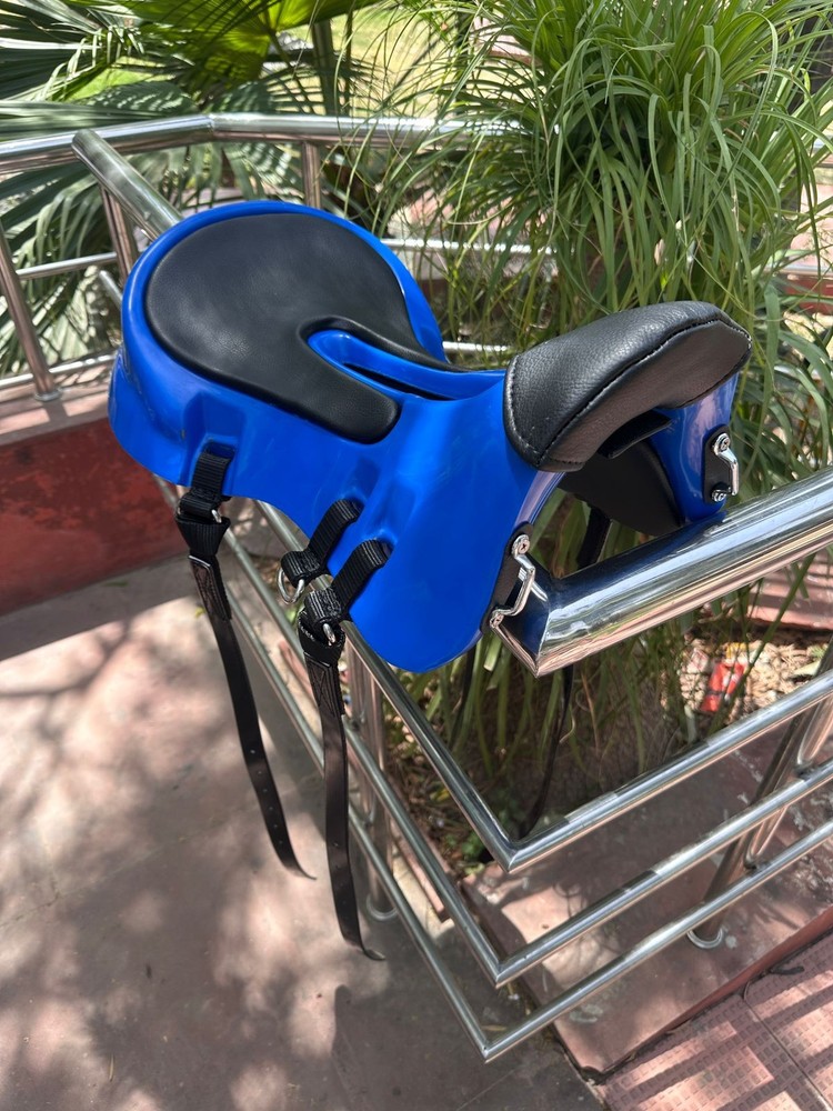 New Colored Plastic Tree Endurance Horse Saddle, Soft seat Foam Padding Saddle