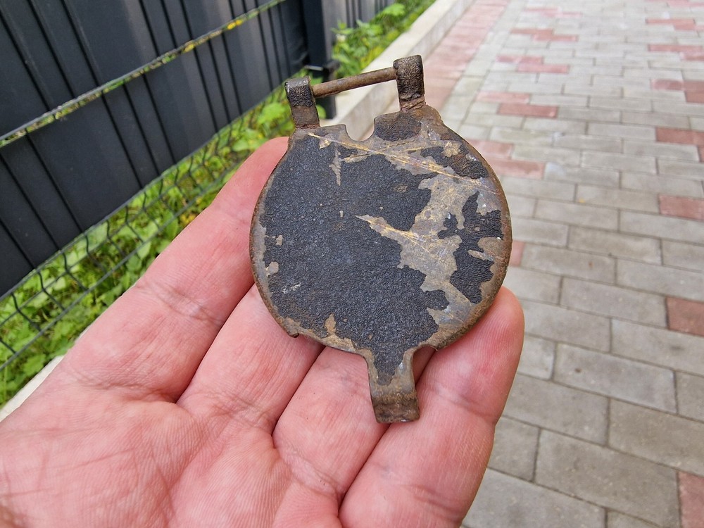 WW2 Accessories from the German bunker relic.