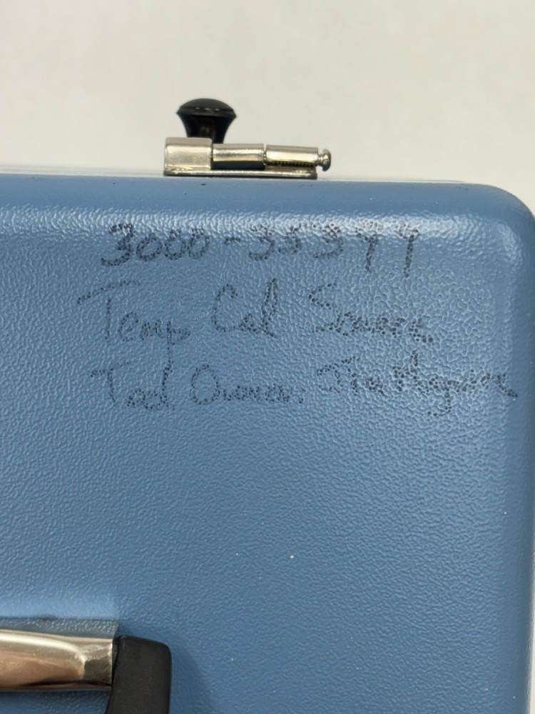 OMEGA CL122 Calibration Cool/Heat Source