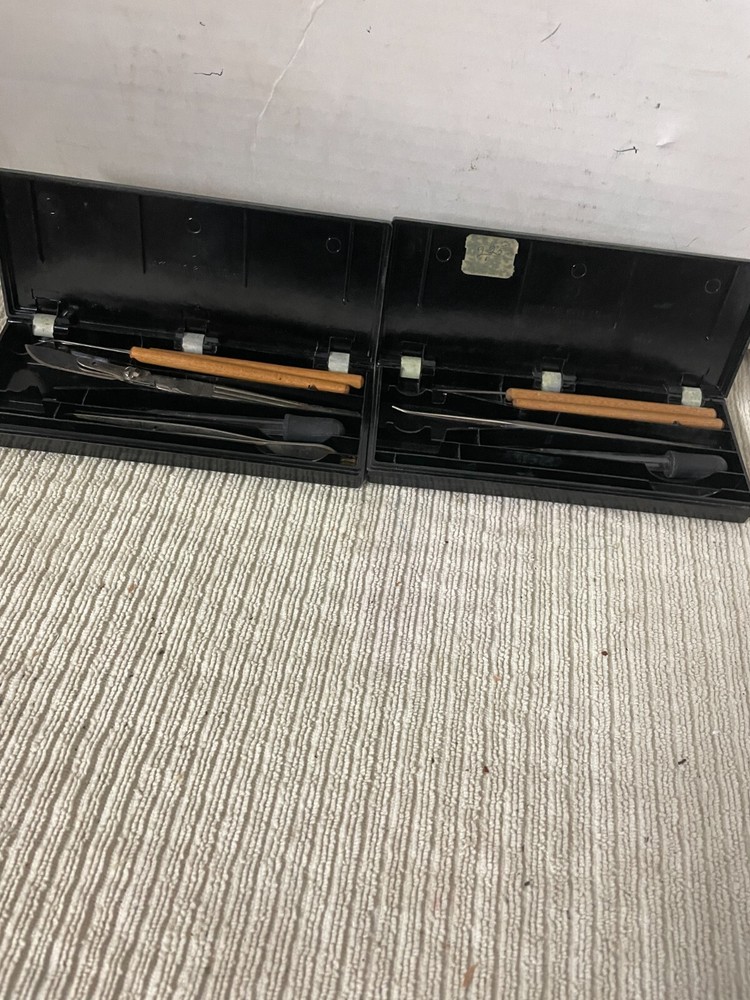 MIB Hamilton Dissecting Kit