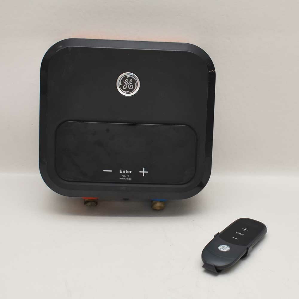 GE RV Tankless Electric Water Heater 0.7 GPM 120V Black GE04SNLPDG01