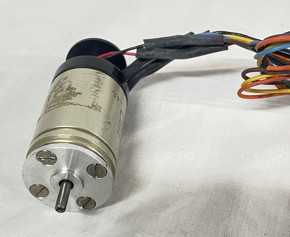Synchro Transmitter, 4123-10, John Oster, double ended shaft