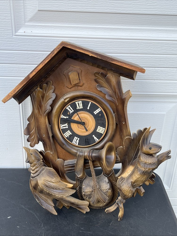 Vintage CUCKOO CLOCK  READ DESCRIPTION