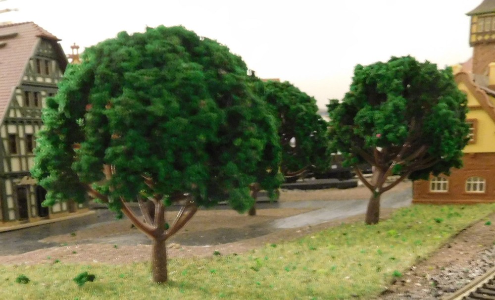 5 Dark Green Trees, 80mm Tall