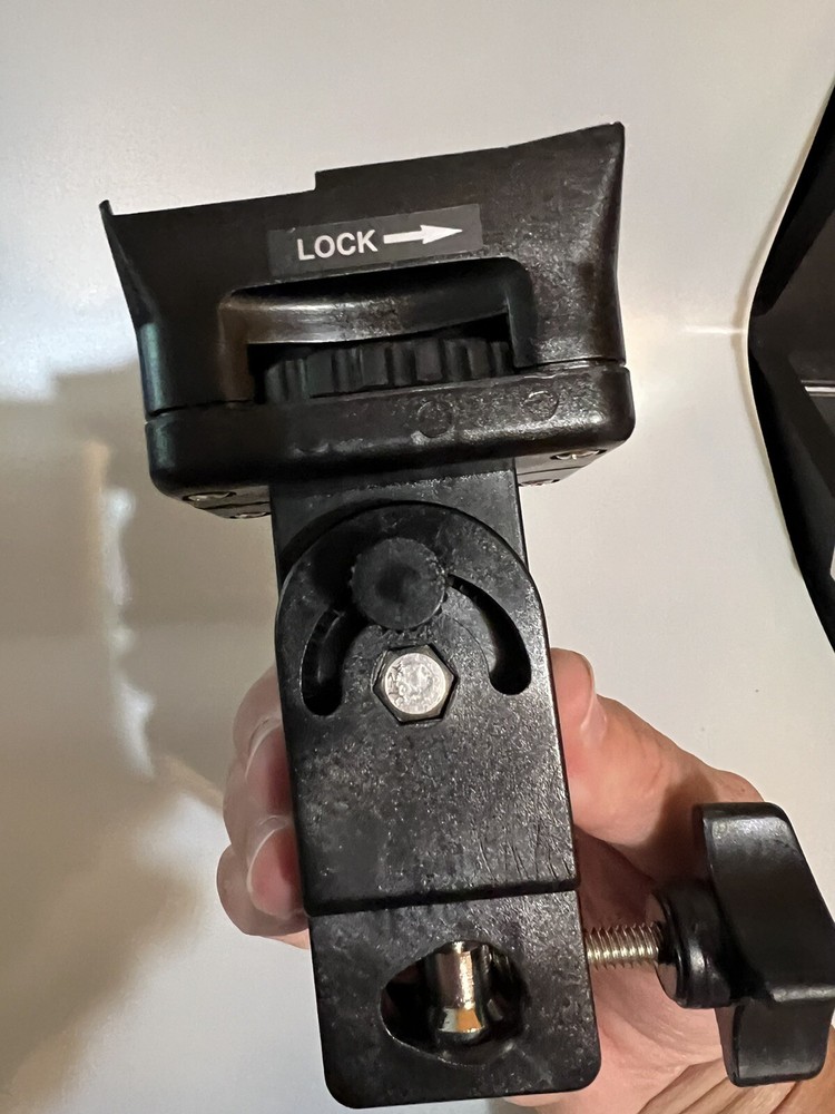 Medalight PG3001SA Swivel Bracket Holder