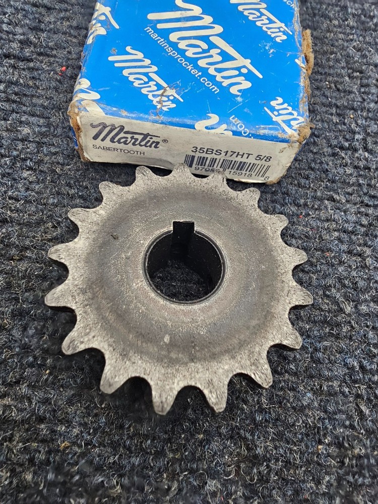 Martin 35BS17HT: Sabertooth Sprocket, 5/8" Bore Diameter, 17-Teeth