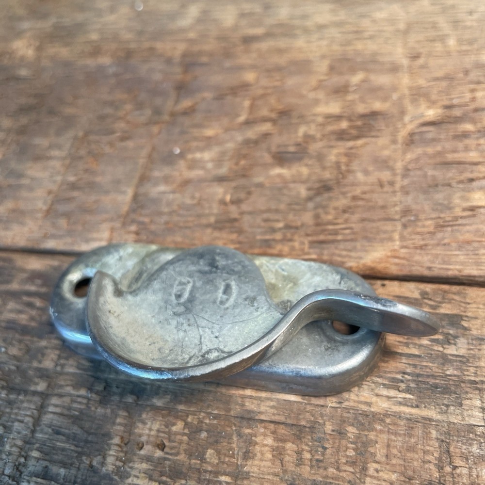 Window Sash Lock Latch Vintage Craftsman Solid Smooth Plate (Replacement)