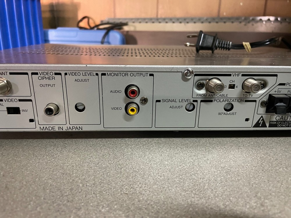 M/A Com Satellite Receiver T2