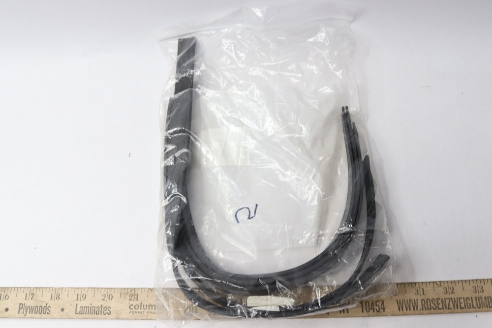 (5-Pk) Replacement Rubber Squeegee Blade Black 3U432