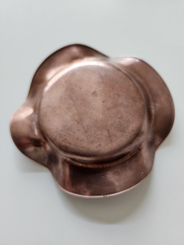 Small vintage copper dish, 4" across