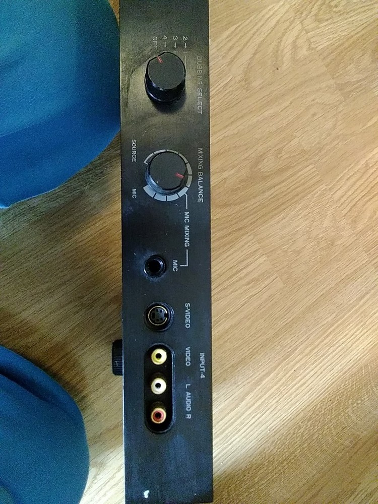 Azden AVS-20 AV Selector