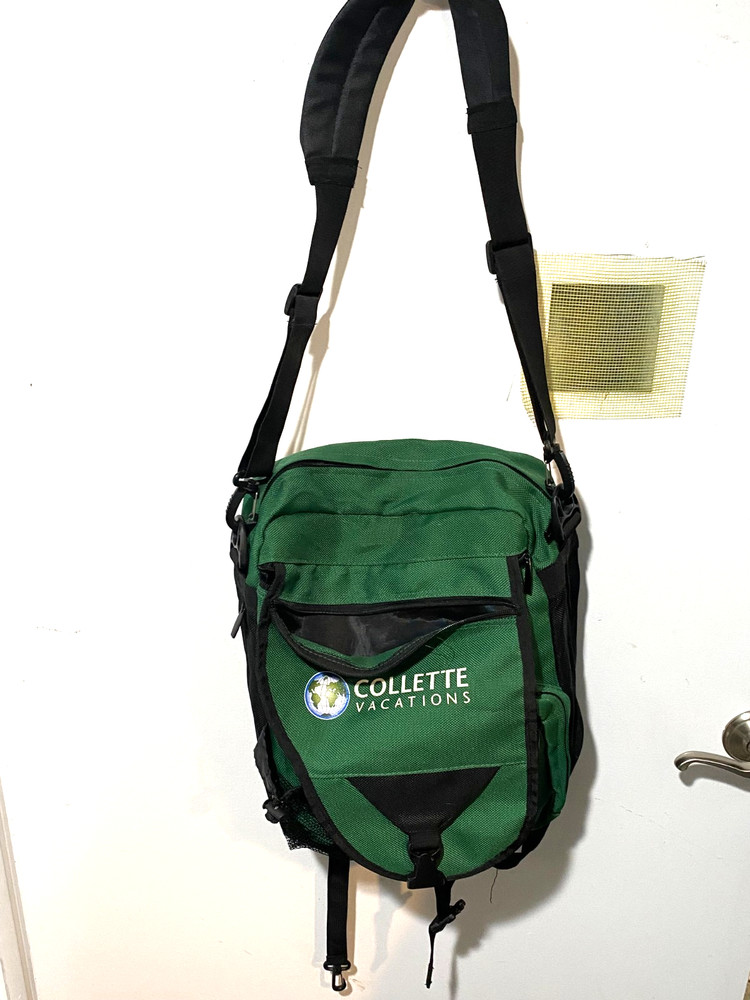 Collette Vacations Green full size backpack w/ shoulder strap & several pockets