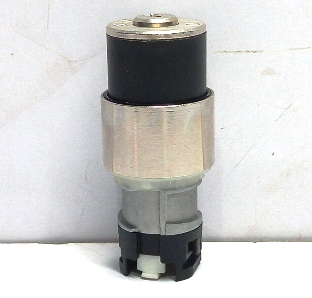 Siemens 3SB3 500-4LD21 2 Position Key Selector Switch