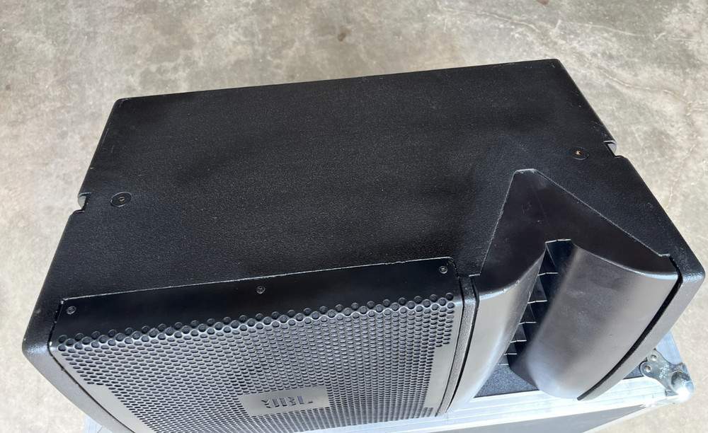 JBL VRX932LA-1WH