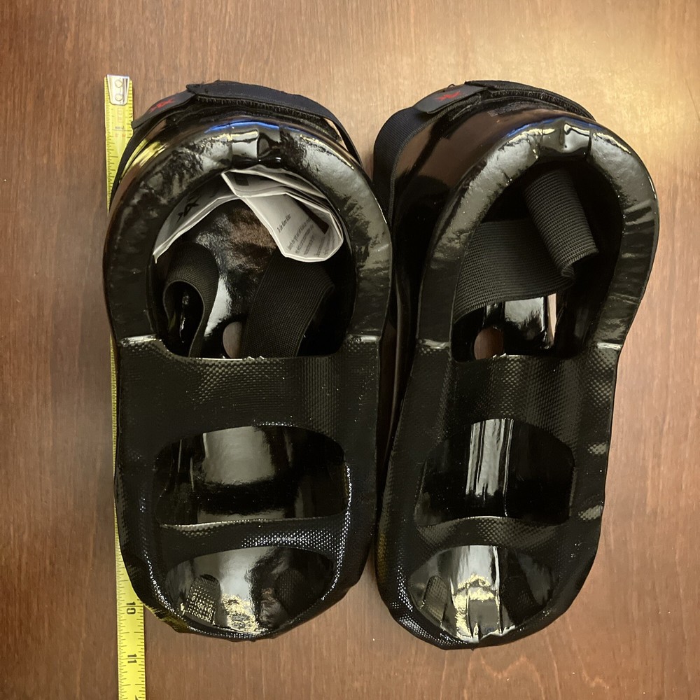 Kuma Medium Foot Martial Arts Sparing Gear. See Description.