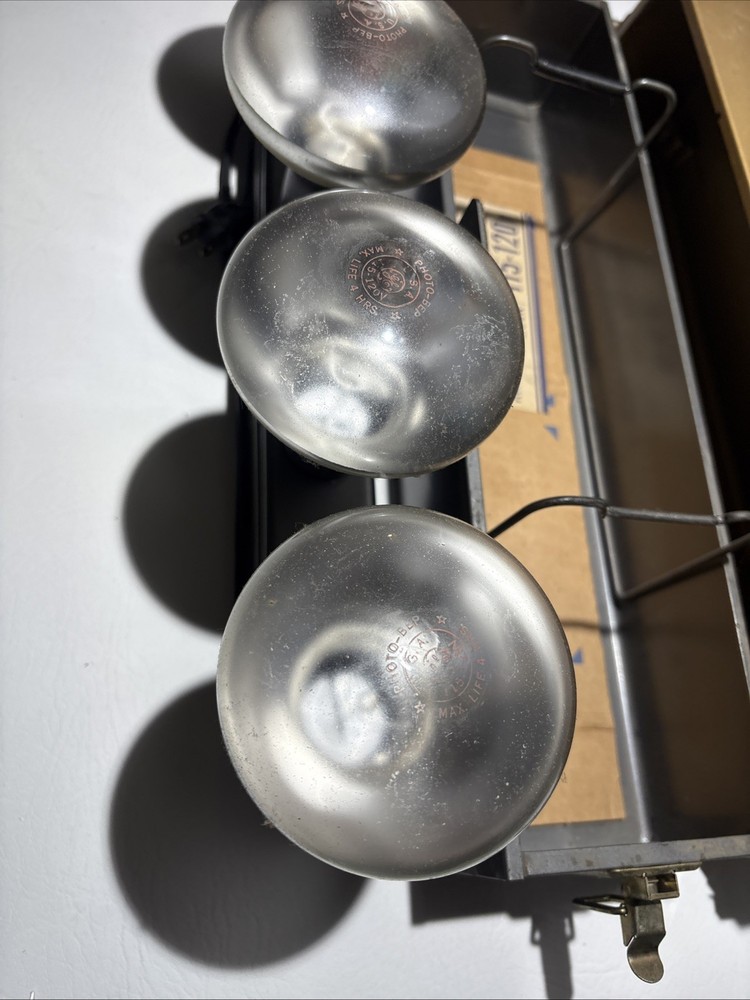 SMITH VICTOR LIGHT BAR STUDIO LIGHT WORKS AMAZING!!!